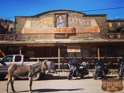 Route 66 - Oatman AZ - US BIKE TRAVEL