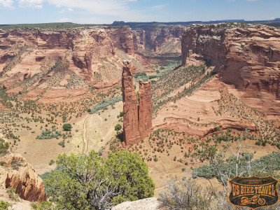 Spider Rock at Canyon de Chelly - US BIKE TRAVEL