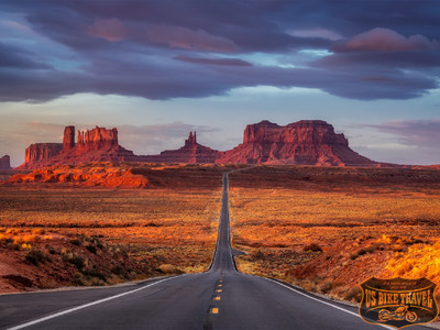 Das berühmte Monument Valley - US BIKE TRAVEL