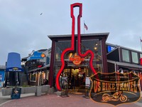 San Francisco Hard Rock Cafe® - US BIKE TRAVEL