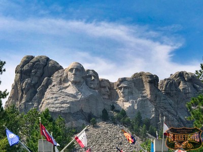 Mount Rushmore - US BIKE TRAVEL™